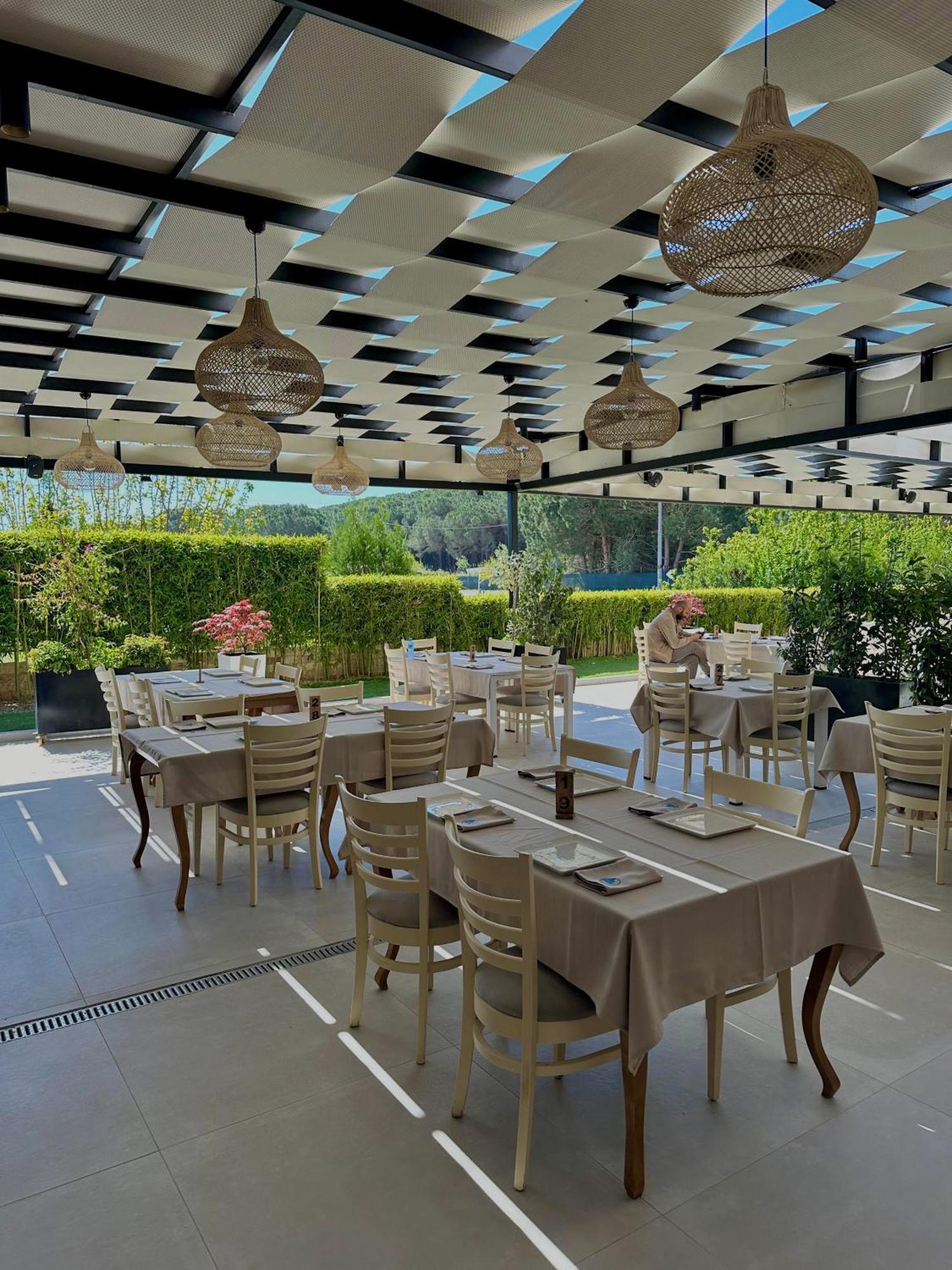 Hotel Fish Land Plazhi San Pietro Exterior foto